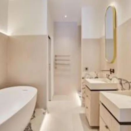 Appartamento Sumptuous With Garden Arc De Triomphe